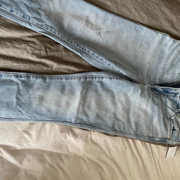 Good American Good Curve Skinny Jeans - Picture 3 of 3